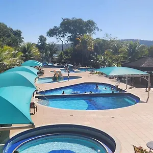 flat-aldeia-do-lago-agua-termal-405a.caldasnovashotels.com/